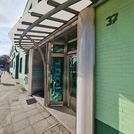 Tyros Hotel Und Gaestehaus Am Weidendamm Hannover Kültér fotó