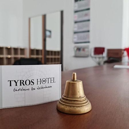 Tyros Hotel Und Gaestehaus Am Weidendamm Hannover Kültér fotó