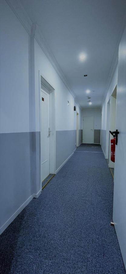 Tyros Hotel Und Gaestehaus Am Weidendamm Hannover Kültér fotó